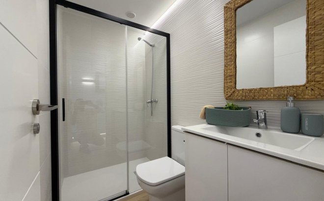 Revente - Appartement -
Torrevieja - Punta Prima