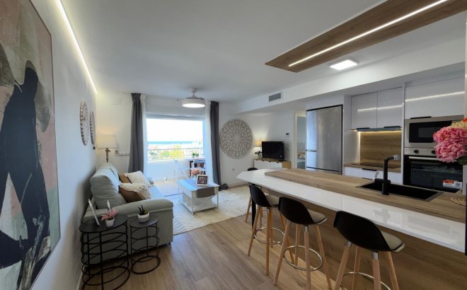 Revente - Appartement -
Torrevieja - Punta Prima