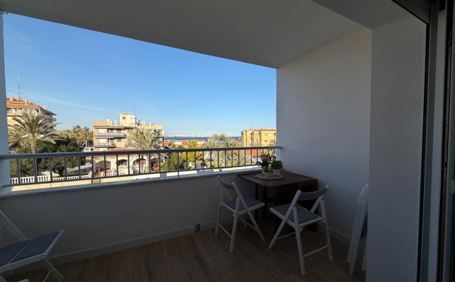 Revente - Appartement -
Torrevieja - Punta Prima