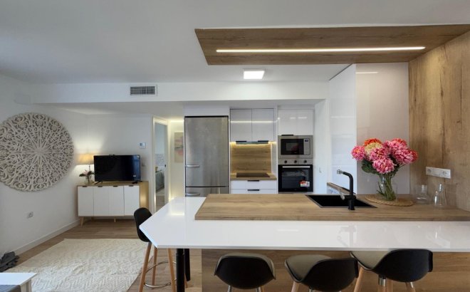 Revente - Appartement -
Torrevieja - Punta Prima