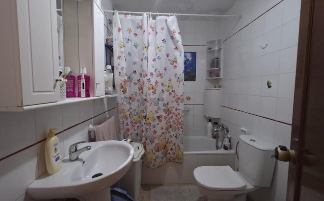 Herverkoop - Appartement -
Torrevieja - Playa del Cura