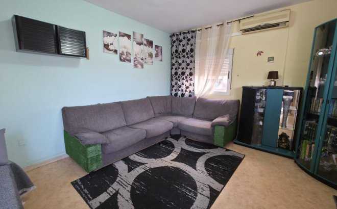 Herverkoop - Appartement -
Torrevieja - Playa del Cura