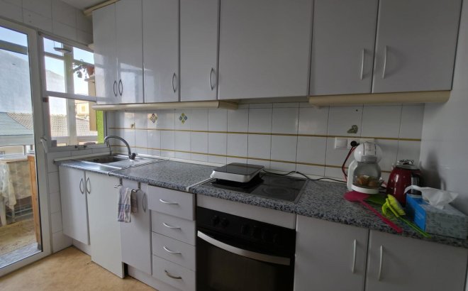 Herverkoop - Appartement -
Torrevieja - Playa del Cura