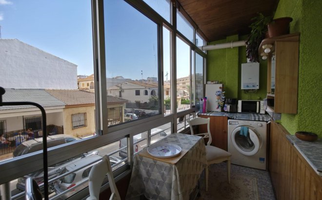 Herverkoop - Appartement -
Torrevieja - Playa del Cura