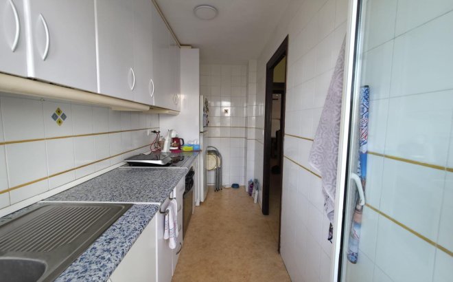 Herverkoop - Appartement -
Torrevieja - Playa del Cura