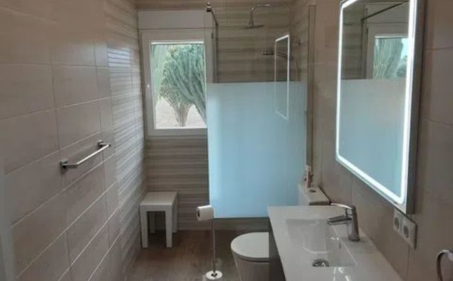Revente - Villa -
San Miguel de Salinas - Inland