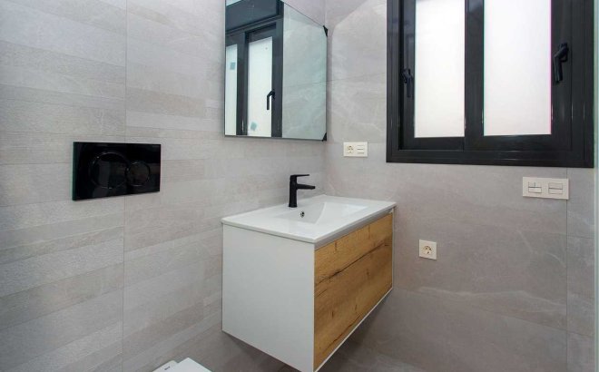 Revente - Appartement -
Torrevieja - Costa Blanca