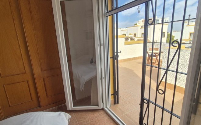 Herverkoop - Town House -
Orihuela Costa - Costa Blanca