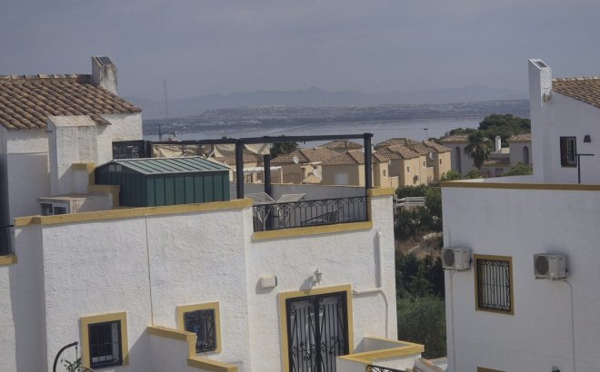 Herverkoop - Town House -
Orihuela Costa - Costa Blanca