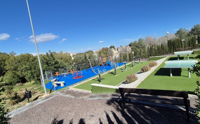 Herverkoop - Town House -
Orihuela Costa - Costa Blanca