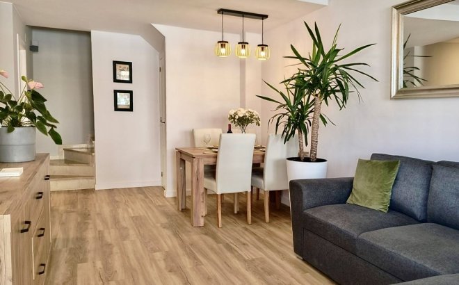 Resale - Town House -
Los Altos - Costa Blanca