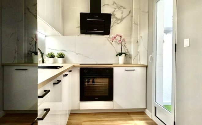 Resale - Town House -
Los Altos - Costa Blanca