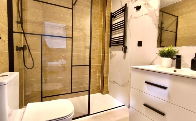 Resale - Town House -
Los Altos - Costa Blanca