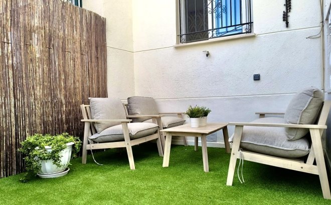 Resale - Town House -
Los Altos - Costa Blanca