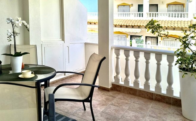 Resale - Town House -
Los Altos - Costa Blanca
