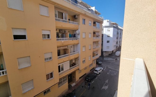 Resale - Apartment -
Torrevieja