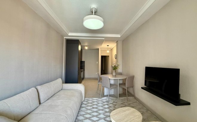 Revente - Appartement -
Torrevieja - Playa del Cura