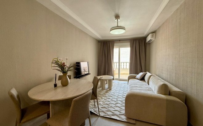 Revente - Appartement -
Torrevieja - Playa del Cura