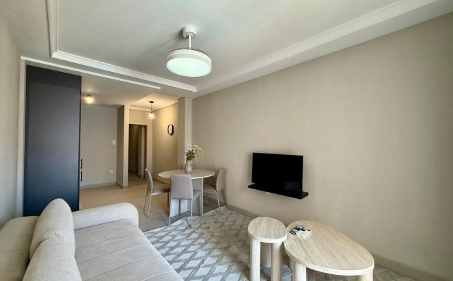 Revente - Appartement -
Torrevieja - Playa del Cura