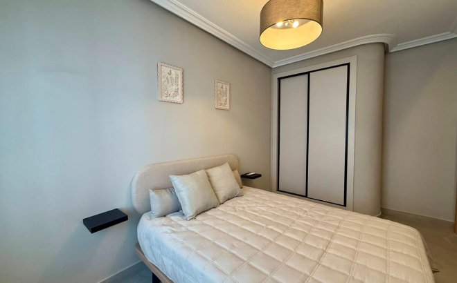 Revente - Appartement -
Torrevieja - Playa del Cura