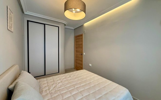 Revente - Appartement -
Torrevieja - Playa del Cura