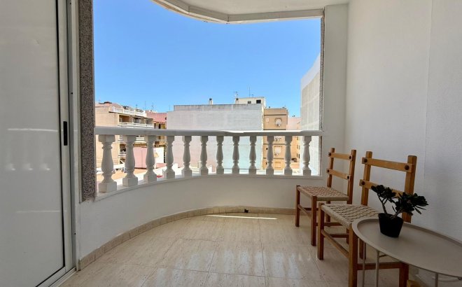 Revente - Appartement -
Torrevieja - Playa del Cura