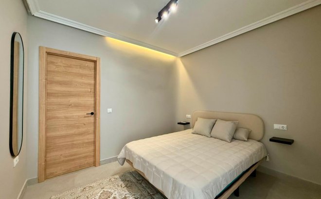 Revente - Appartement -
Torrevieja - Playa del Cura