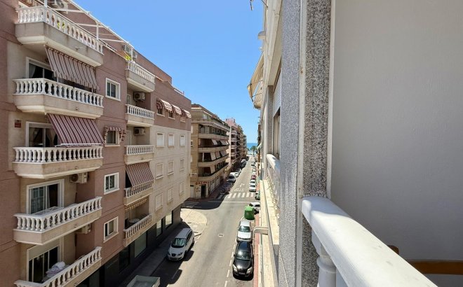 Revente - Appartement -
Torrevieja - Playa del Cura