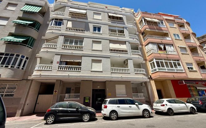 Revente - Appartement -
Torrevieja - Playa del Cura