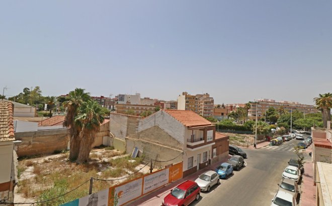 Revente - Appartement -
Torrevieja - Acequion