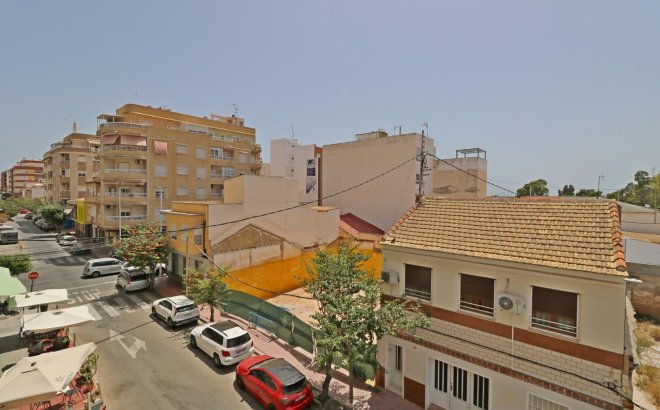 Revente - Appartement -
Torrevieja - Acequion