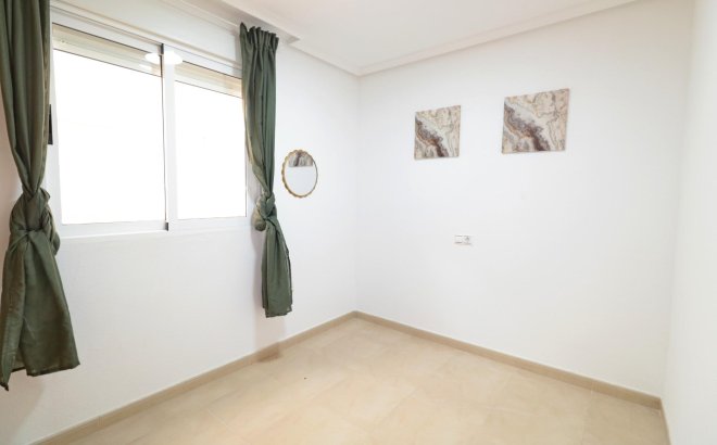 Revente - Appartement -
Torrevieja - Acequion