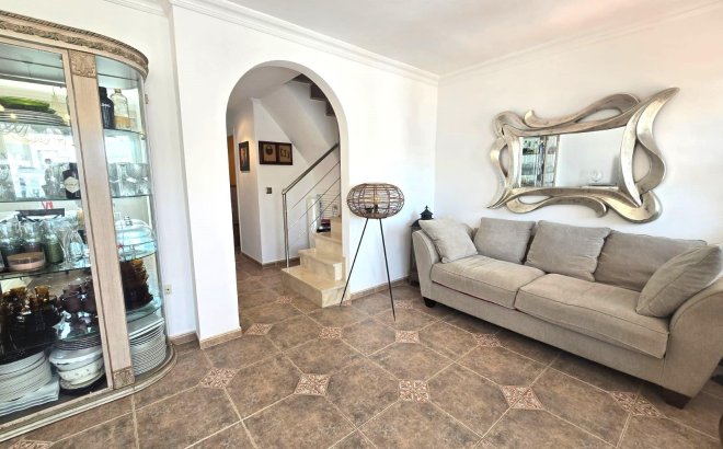 Resale - Town House -
Torrevieja - Los Balcones