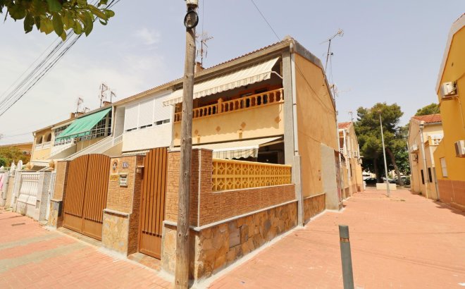 Revente - Town House -
Torrevieja - Playa De Los Naufragos