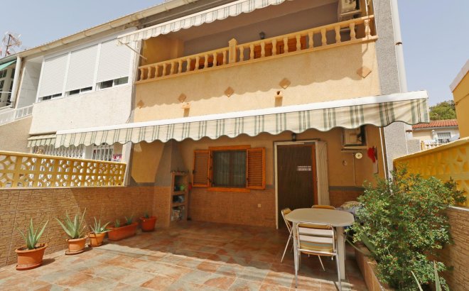 Revente - Town House -
Torrevieja - Playa De Los Naufragos