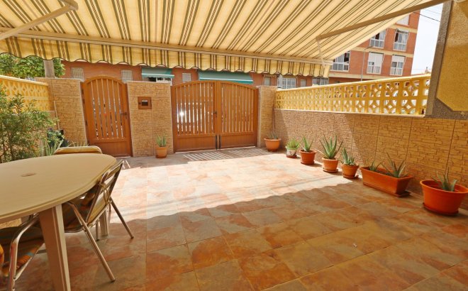 Revente - Town House -
Torrevieja - Playa De Los Naufragos