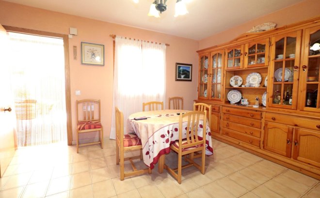 Revente - Town House -
Torrevieja - Playa De Los Naufragos