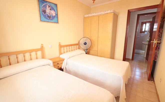 Revente - Town House -
Torrevieja - Playa De Los Naufragos