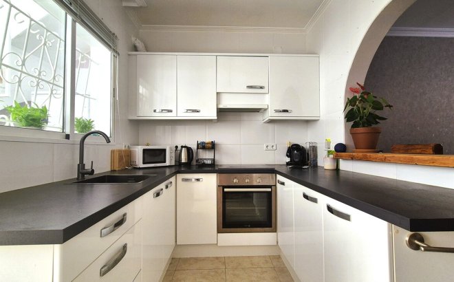 Resale - Semi Detached -
Villamartin - Costa Blanca