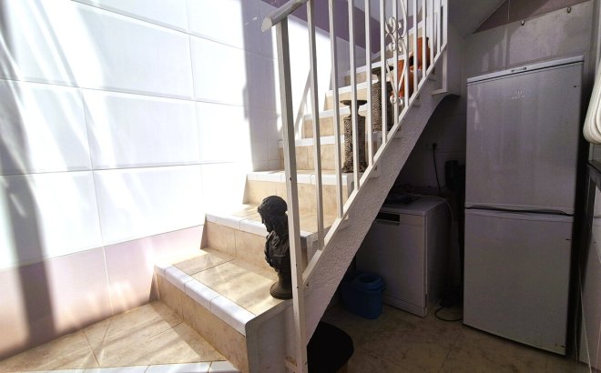 Resale - Semi Detached -
Villamartin - Costa Blanca
