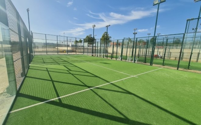 Resale - Semi Detached -
Villamartin - Costa Blanca