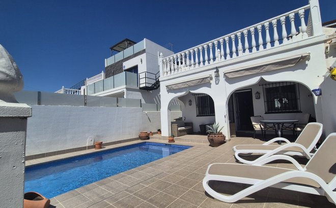 Resale - Semi Detached -
San Miguel de Salinas - Inland