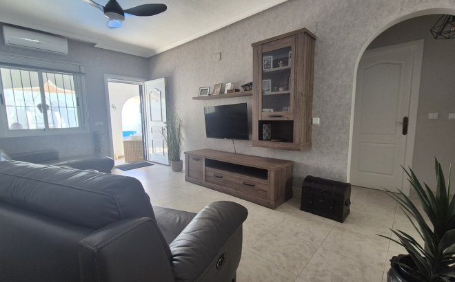 Resale - Semi Detached -
San Miguel de Salinas - Inland
