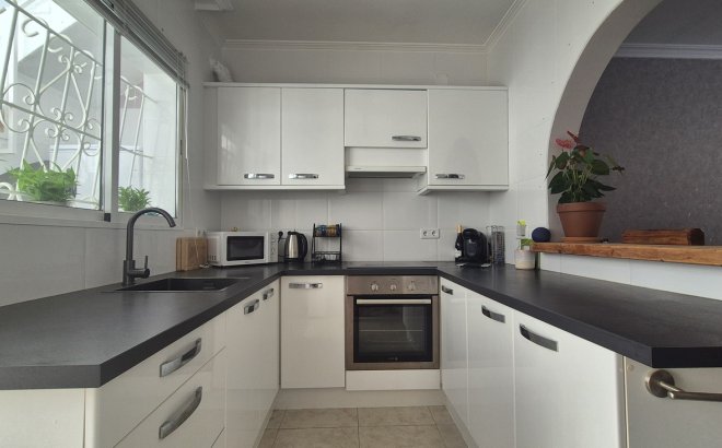 Resale - Semi Detached -
San Miguel de Salinas - Inland