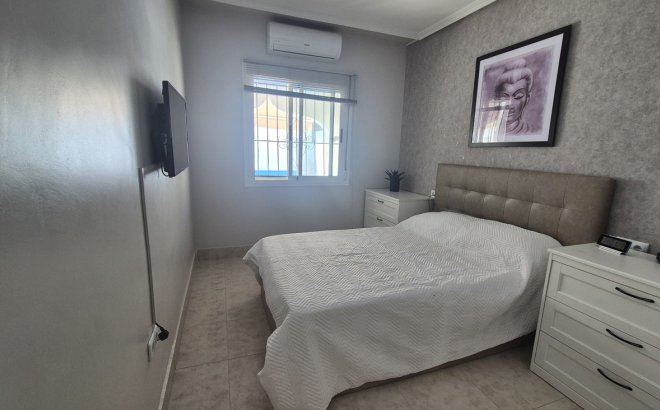 Resale - Semi Detached -
San Miguel de Salinas - Inland