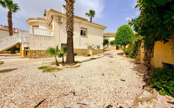 Resale - Villa -
Ciudad Quesada - Costa Blanca