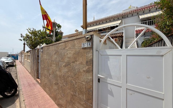 Resale - Bungalow -
Torrevieja - Torreblanca