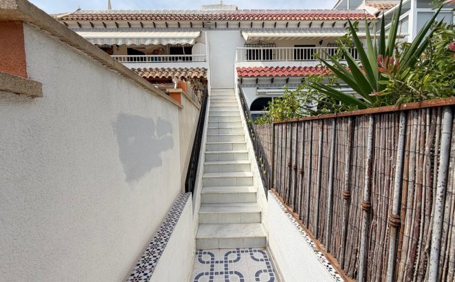 Resale - Bungalow -
Torrevieja - Torreblanca