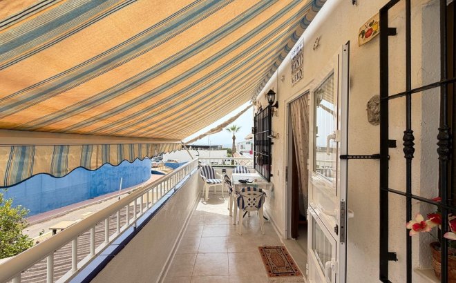 Resale - Bungalow -
Torrevieja - Torreblanca