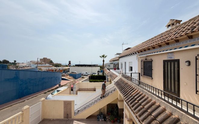 Resale - Bungalow -
Torrevieja - Torreblanca